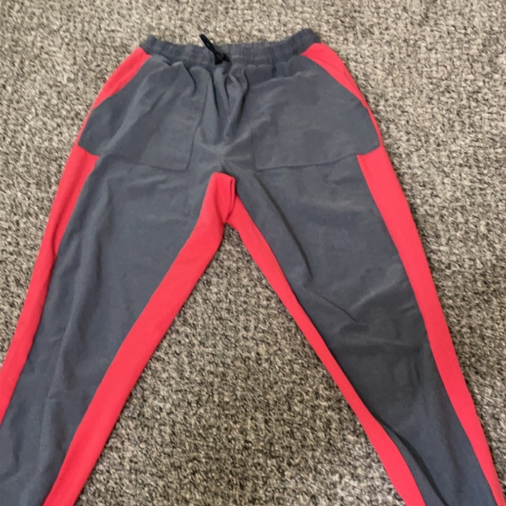 Fun Joggers! Amazing material
